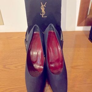 Navy YSL Pumps NIB